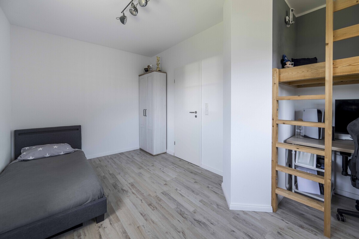 Schlafzimmer II
