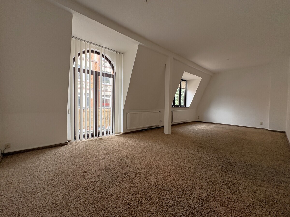 Schlafzimmer III