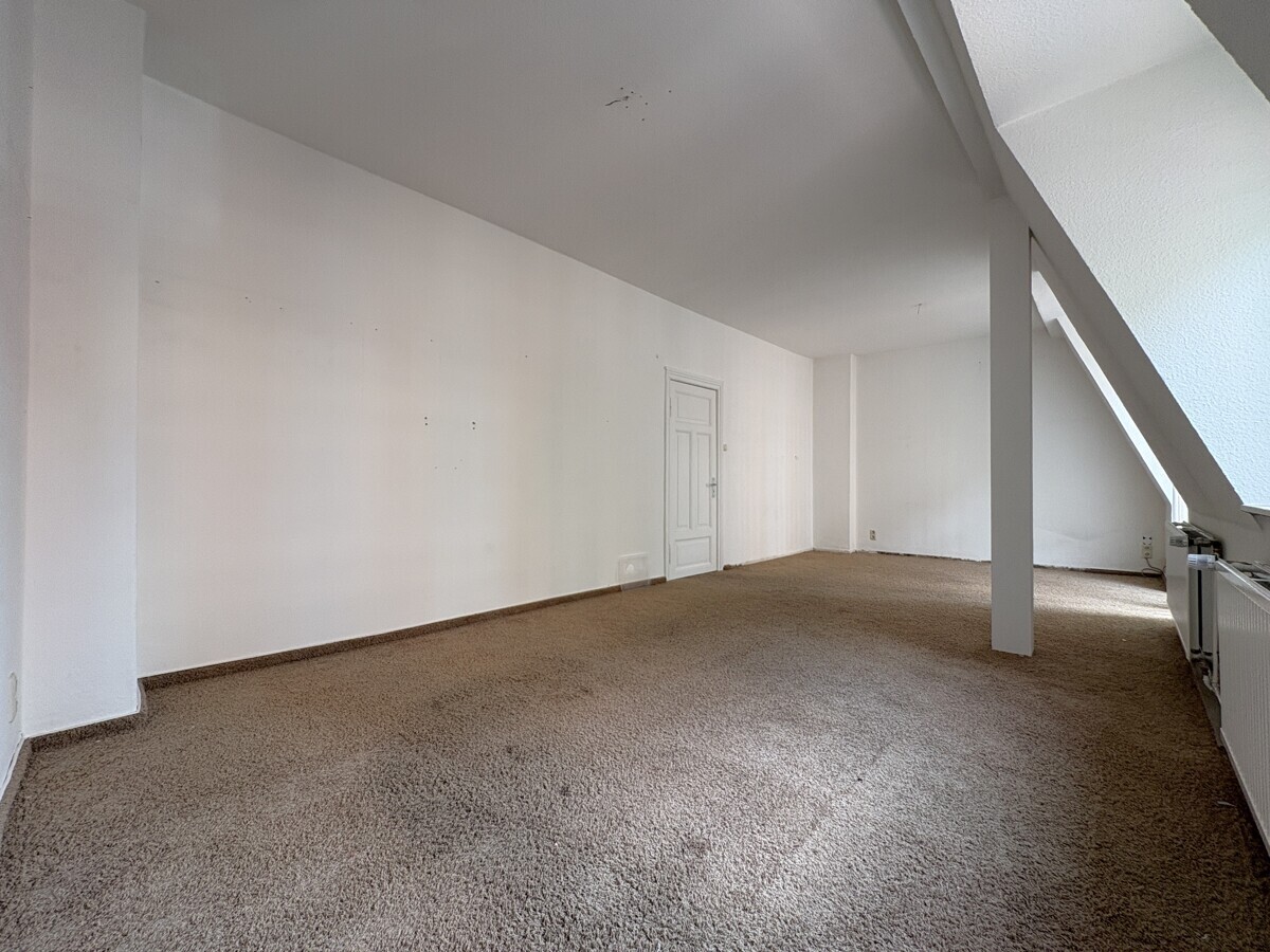 Schlafzimmer III