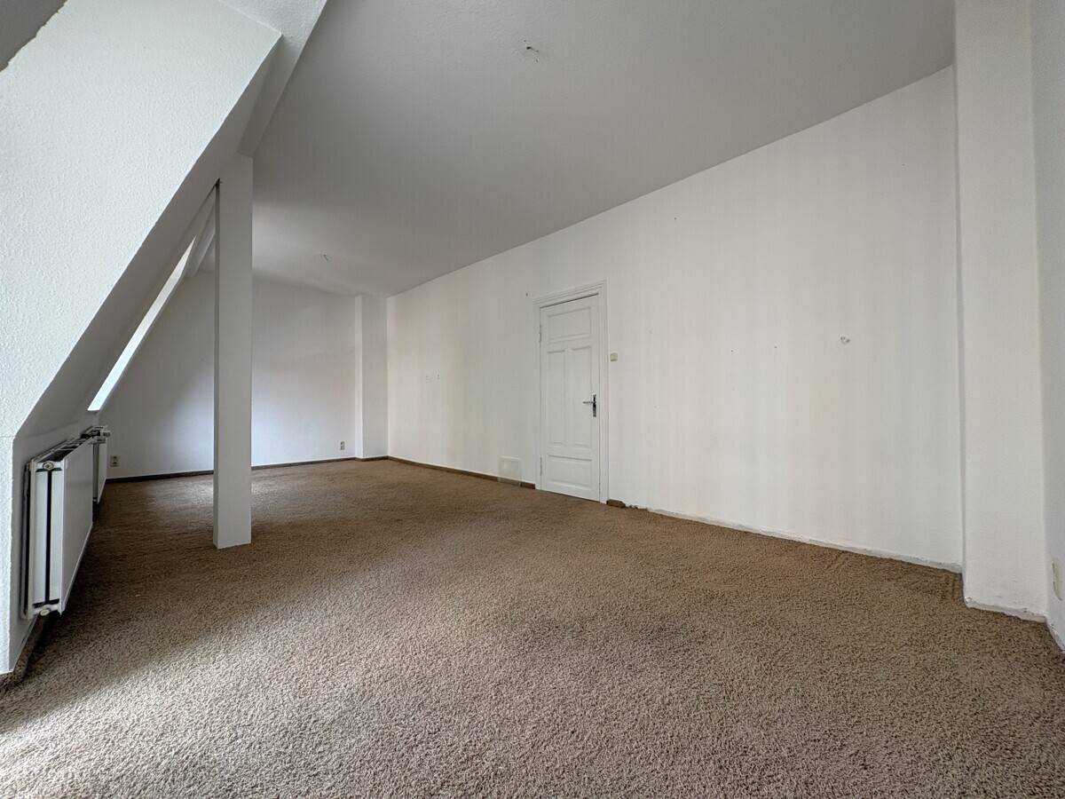 Schlafzimmer III