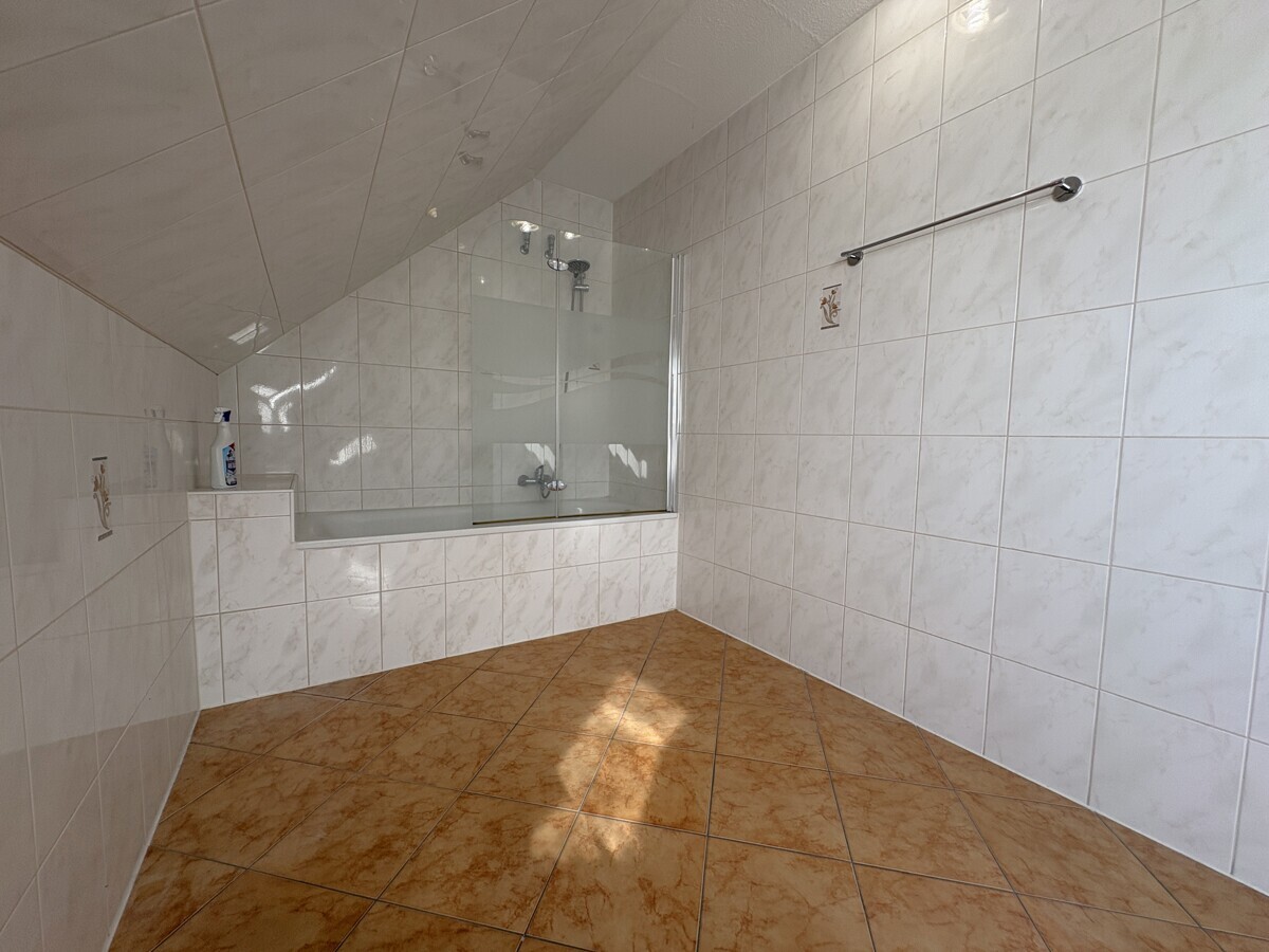 Badezimmer - OG   