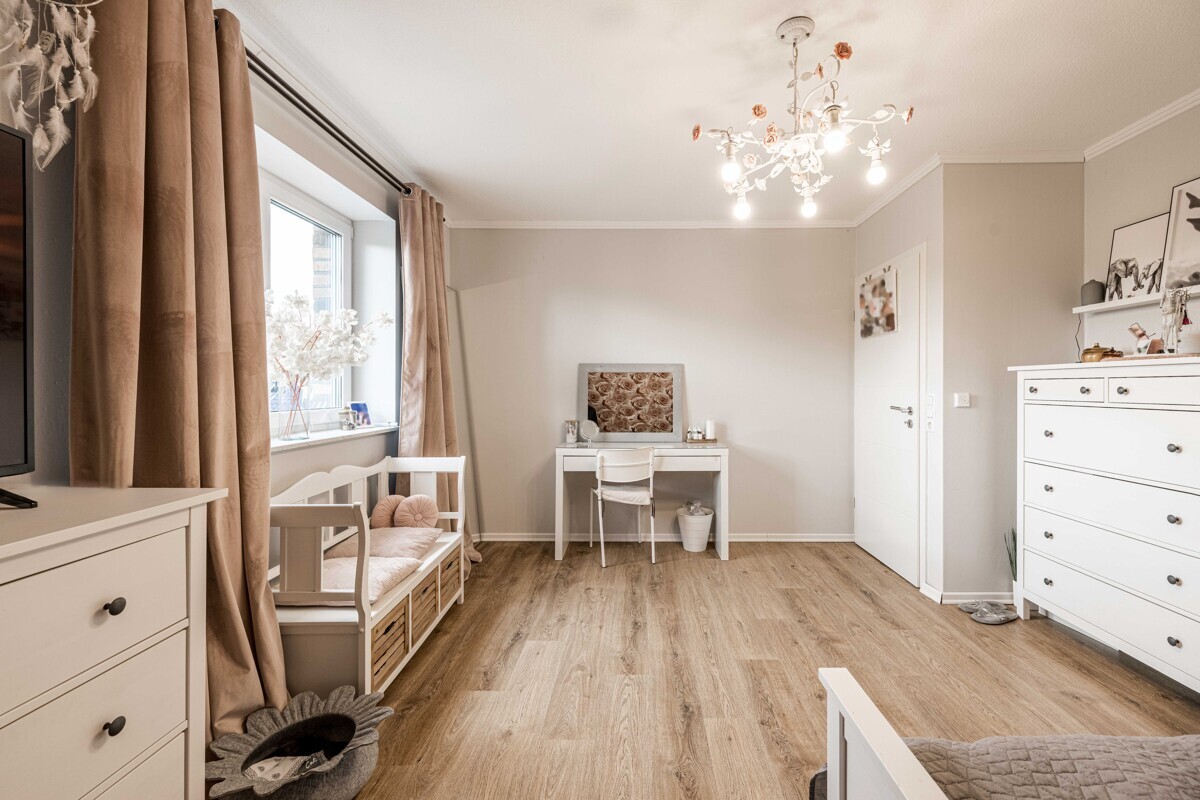 Schlafzimmer III