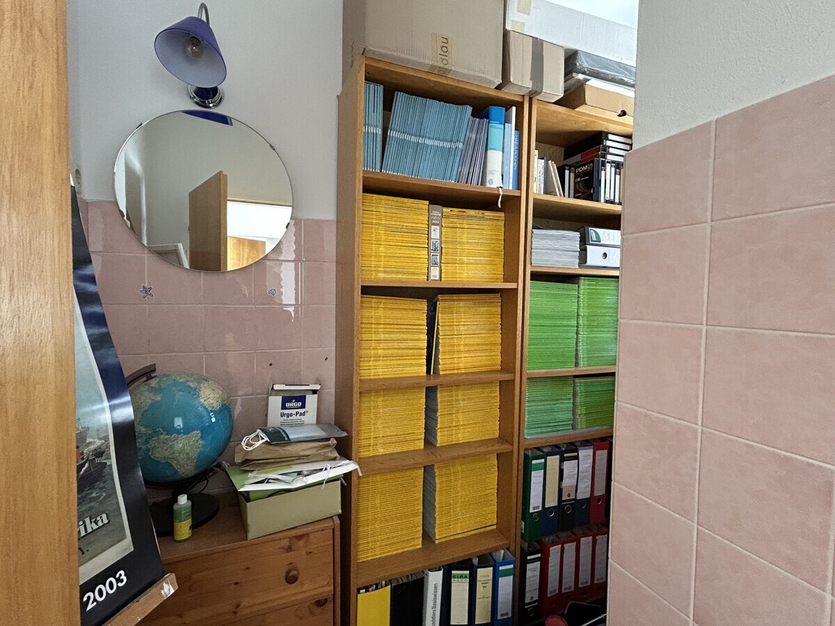 stillgelegtes WC im Dachgeschoss