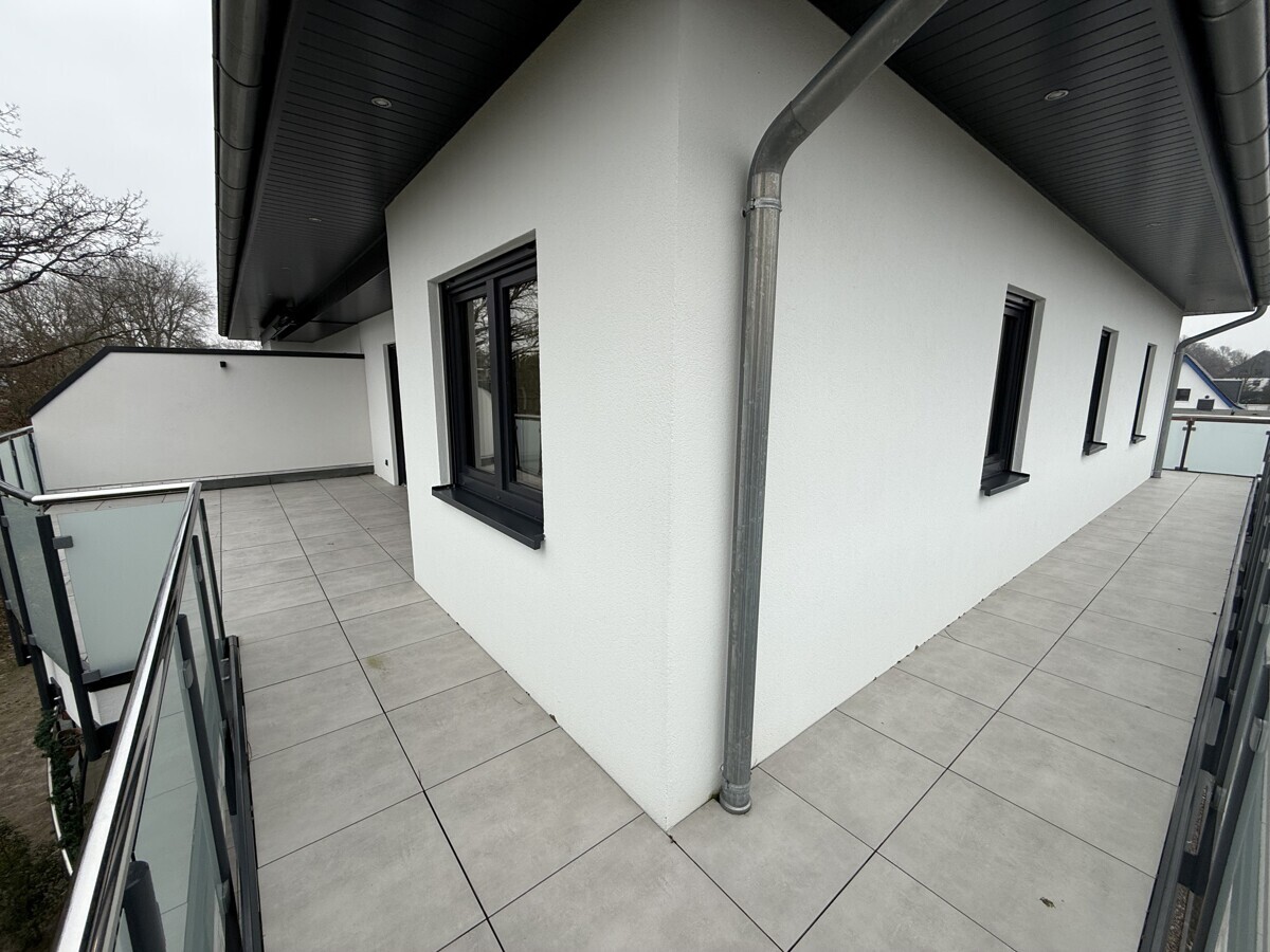 umlaufende Dachterrasse