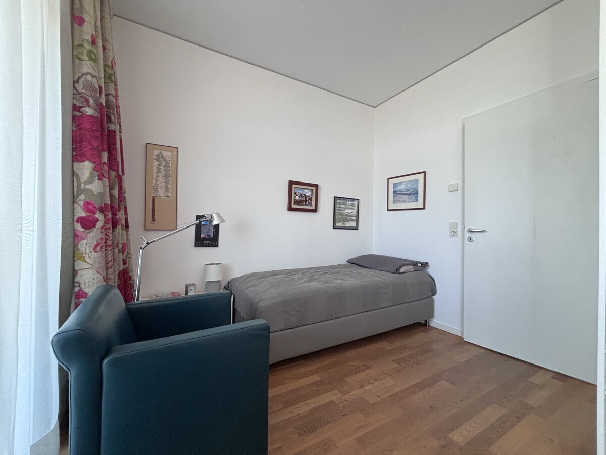 Schlafzimmer II