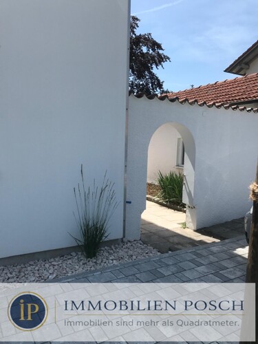 Aussen Stellplatz Durchgang