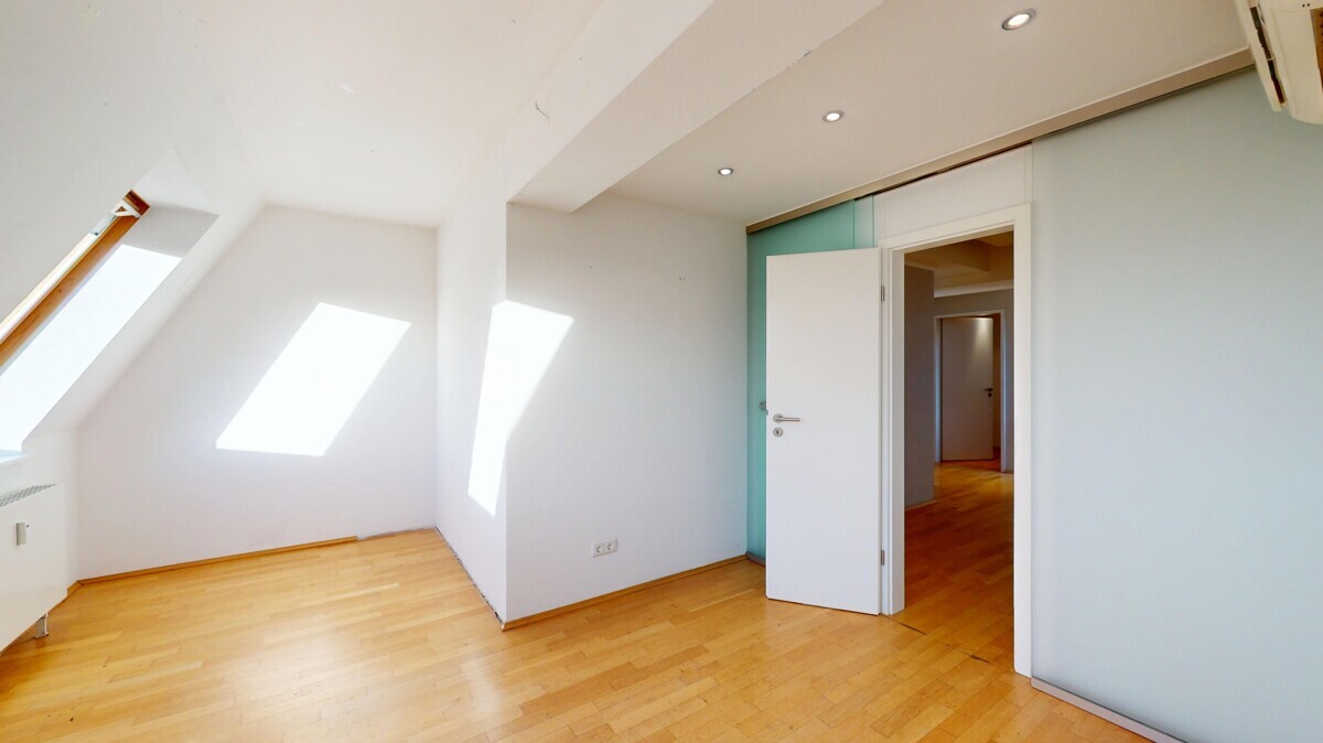 Exklusive Loft-Wohnung mit Sonnenterrasse über den Dächern der Düsseldorfer Altstadt! - Foto 3