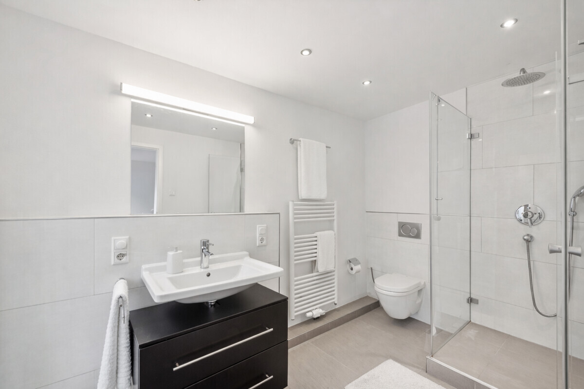 Außergewöhnliche Dachterrassenwohnung Nähe Unterbacher See! - Photo 4