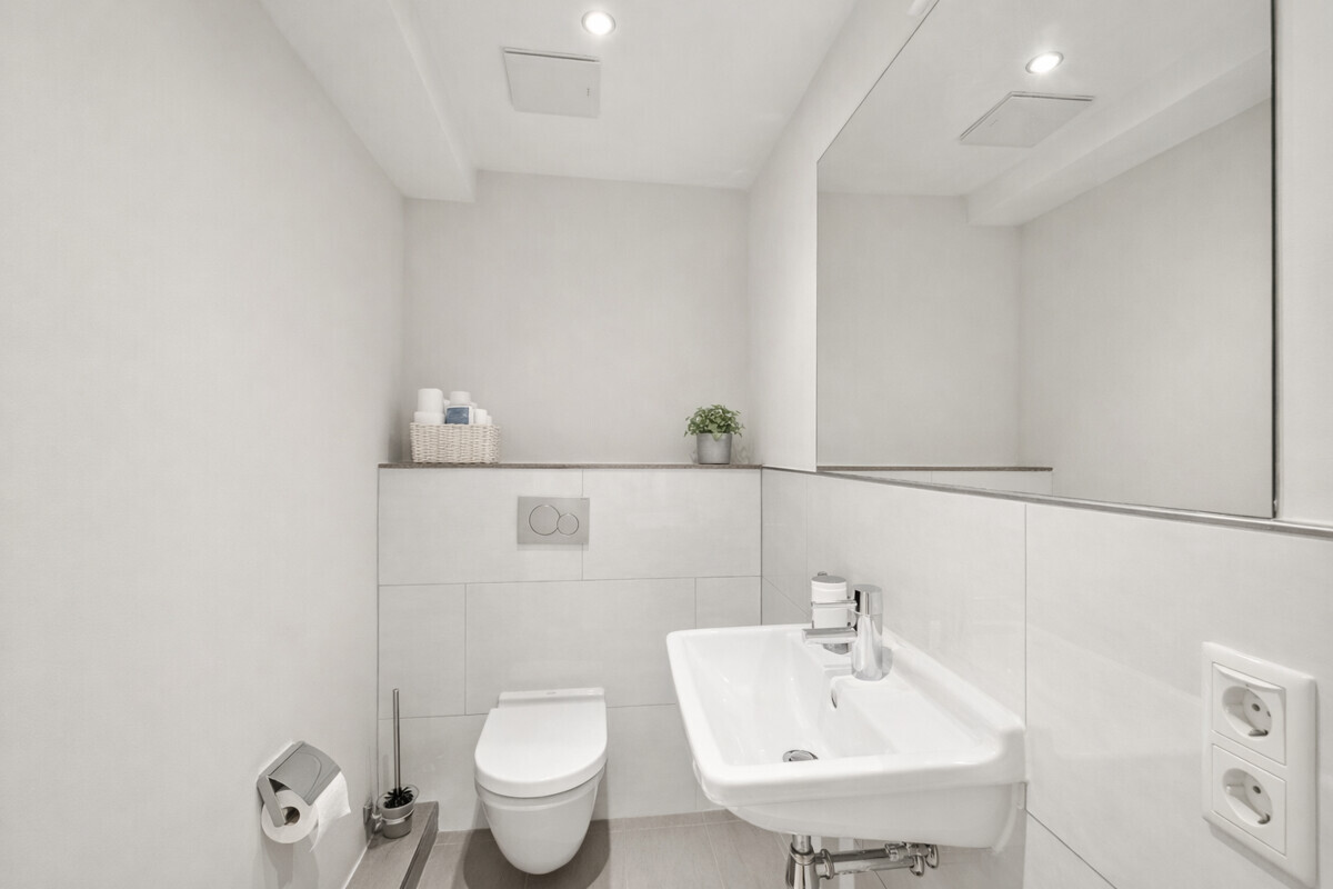 Außergewöhnliche Dachterrassenwohnung Nähe Unterbacher See! - Photo 5