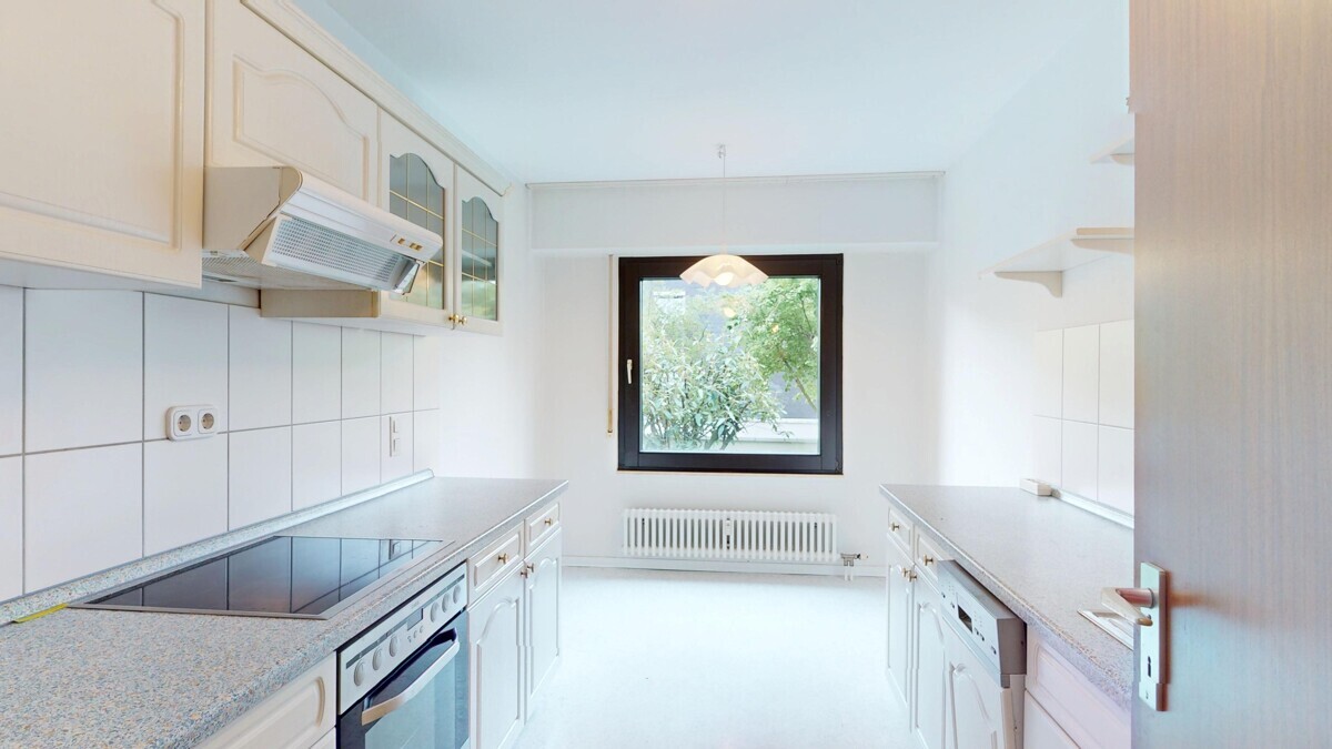 Unterrath: Gut geschnittene Wohnung mit Süd-Terrasse und Tiefgaragenstellplatz! - Foto 3