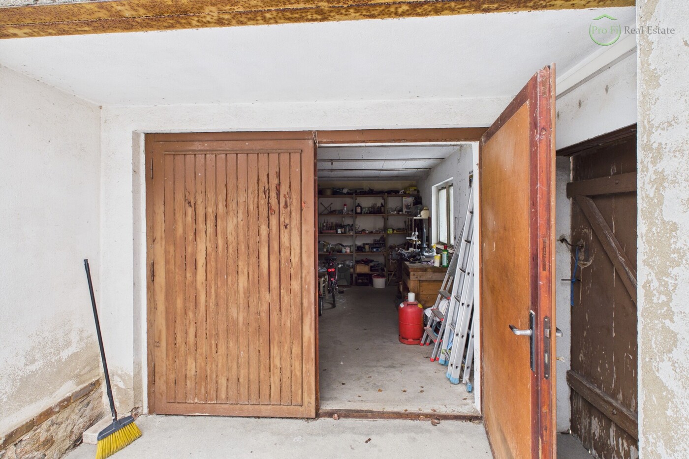 Garage 2