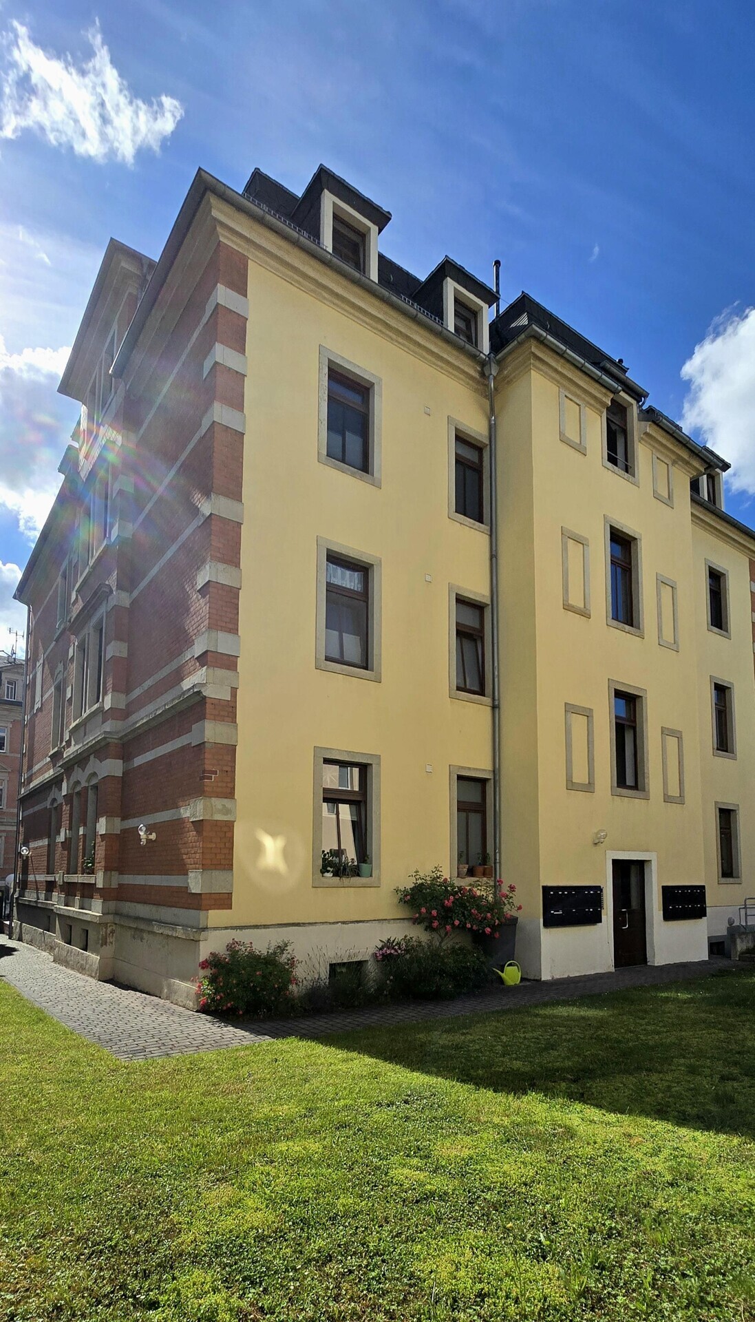 Hausansicht Gartenseite