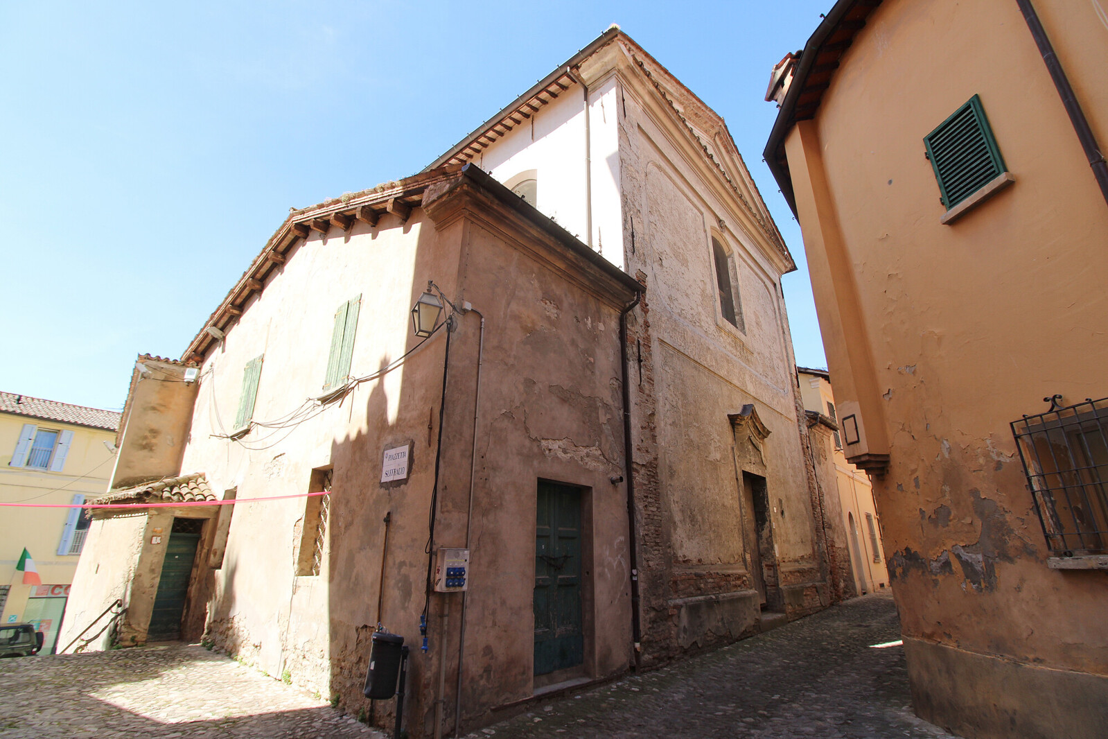 Esterno
