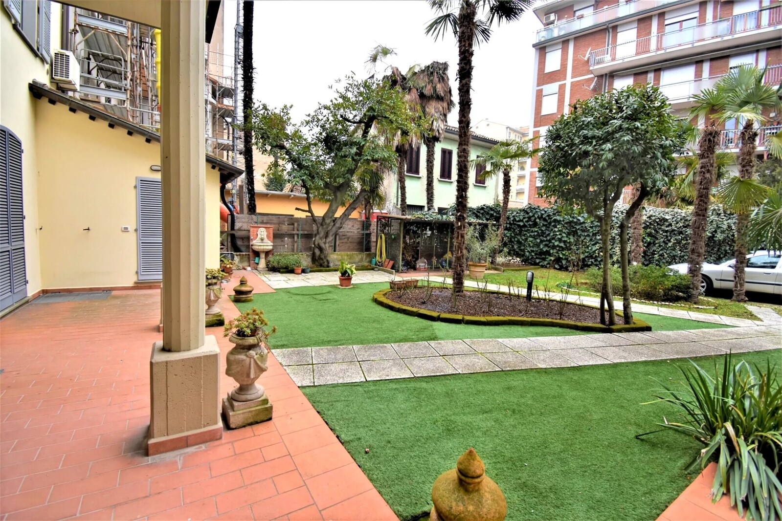 Picture-86997671-10