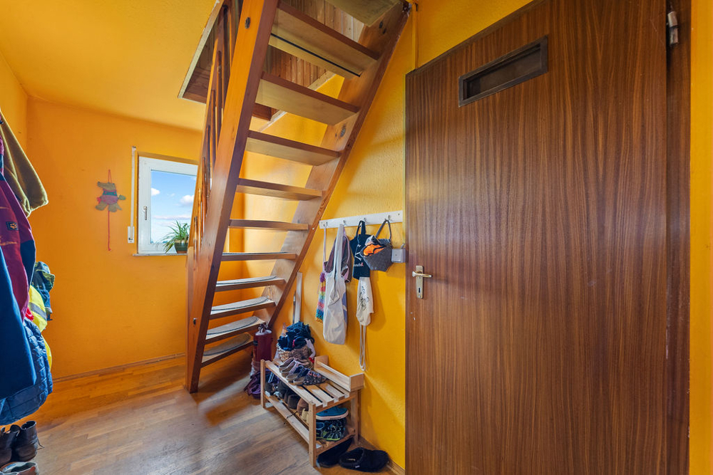 Zugang Anbau-Wohnung