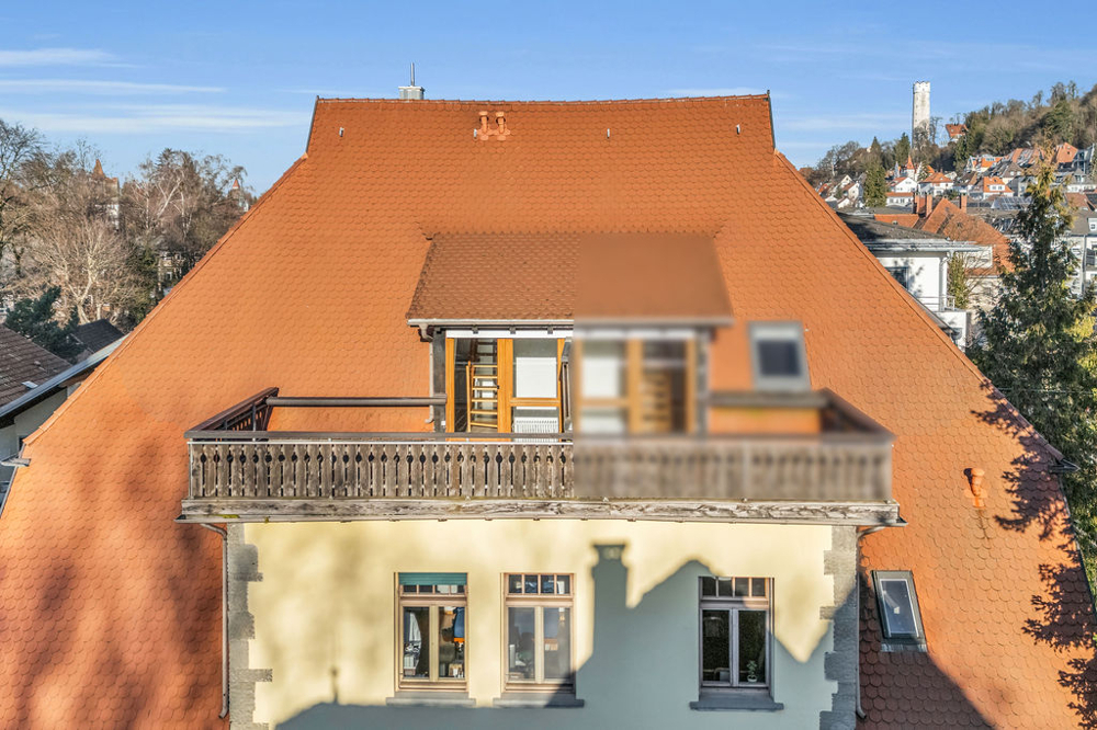 linker Balkon