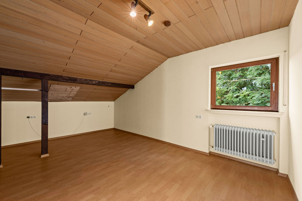 Schlafzimmer DG