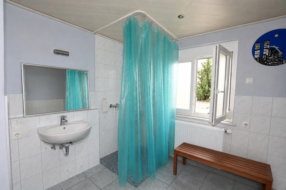 EG Badezimmer (KI optimiert)