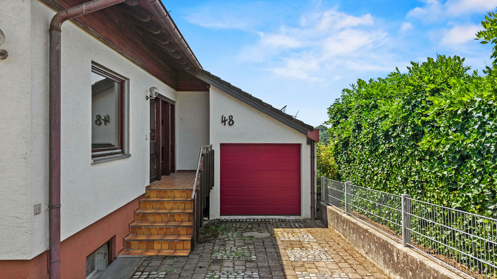 Hauseingang+Garage