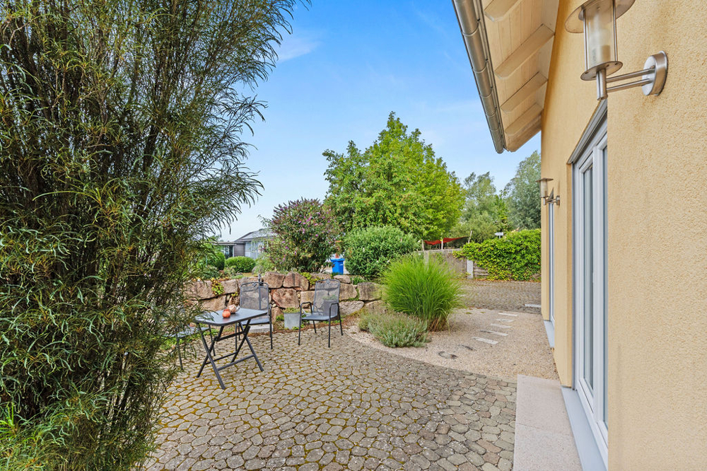 Seitliche Terrassensituation