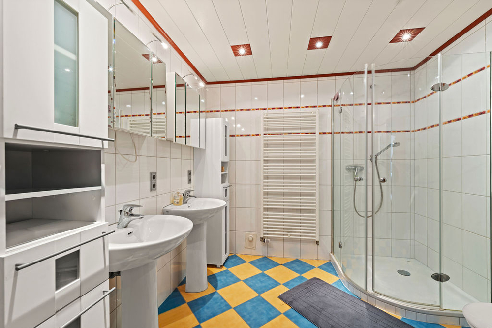 Wohnung OG Duschbad