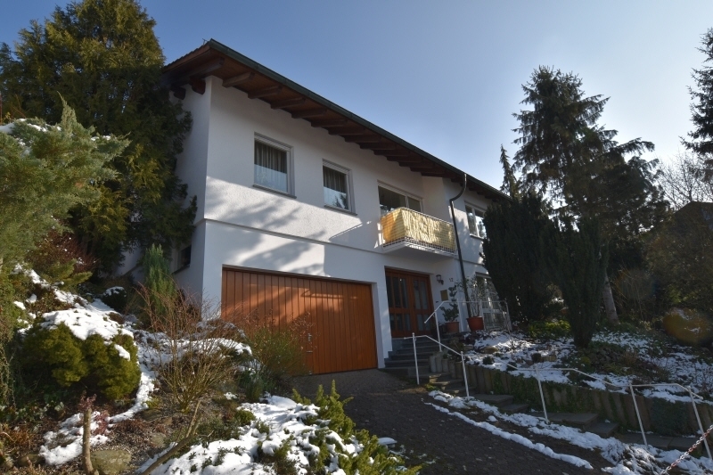 Gepflegtes Einfamilienhaus in bevorzugter Ausichtslage von Weingarten