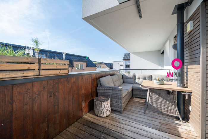 Wohnen am Mattsee: 4-Zimmer-Traumwohnung mit Seeblick und sonnigem Balkon wartet auf Sie! - Bild