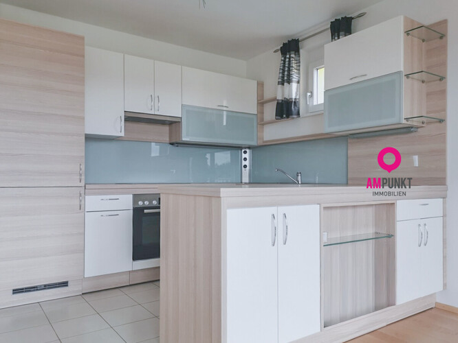 Henndorf. 2 Zimmer. Balkon. Und das gute Gefühl von Zuhause. - Bild