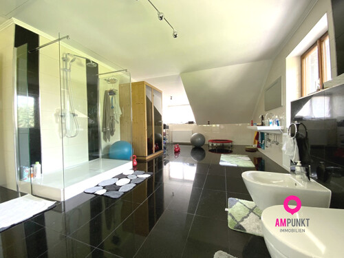 Badezimmer DG