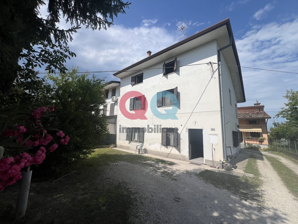 Esterno casa 1