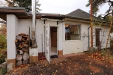 Terrasse und Eingang