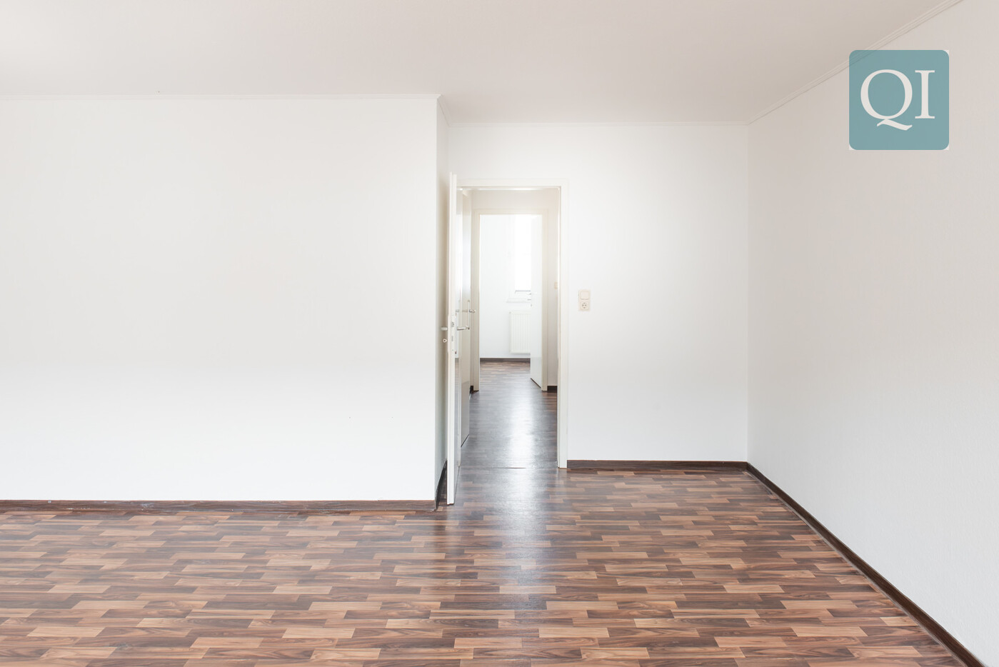 QI-6882 Schlafzimmer 1 OG 1-2