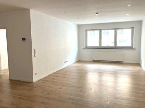 Wohn-/Esszimmer - Blick von der Küche