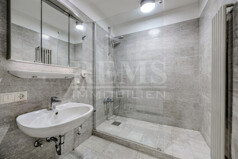 Badezimmer (Digitales Staging)