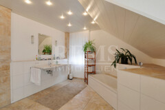 Badezimmer DG