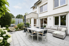 Terrasse im Erdgeschoss