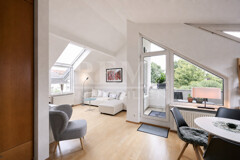 Einliegerwohnung mit Loggia