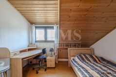 Schlafzimmer 1 DG