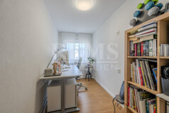 Kinderzimmer / Büro OG