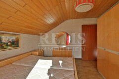 Elternschlafzimmer Maisonettewohnung DG