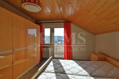 Elternschlafzimmer Maisonettewohnung DG