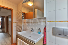 Badezimmer 1. DG