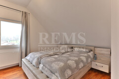 Schlafzimmer 2. DG