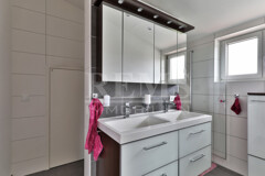 Badezimmer 2. DG