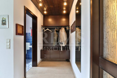 Windfang mit Garderobe