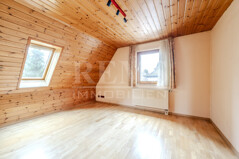 Kinderzimmer 1 DG