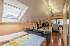 Schlafzimmer 2 DG