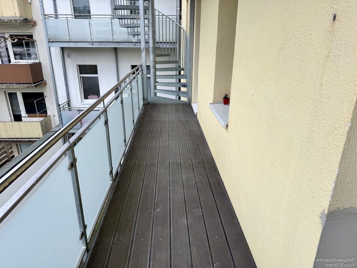 Welc(H)ome® by RIDA FLATS – Düsseldorf City! Kernsanierte Stadtwohnung mit Balkon - Photo 3