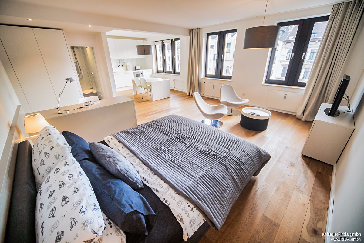 Welc(H)ome® by RIDA FLATS – CGN City: All-in! Internet, Balkon & Top-Lage - Foto 4