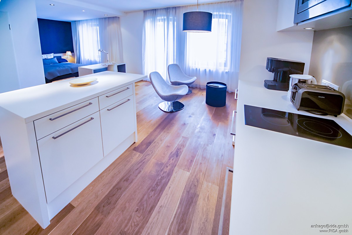 Welc(H)ome® by RIDA FLATS – CGN City: All-in! Internet, Balkon & Top-Lage - Foto 1